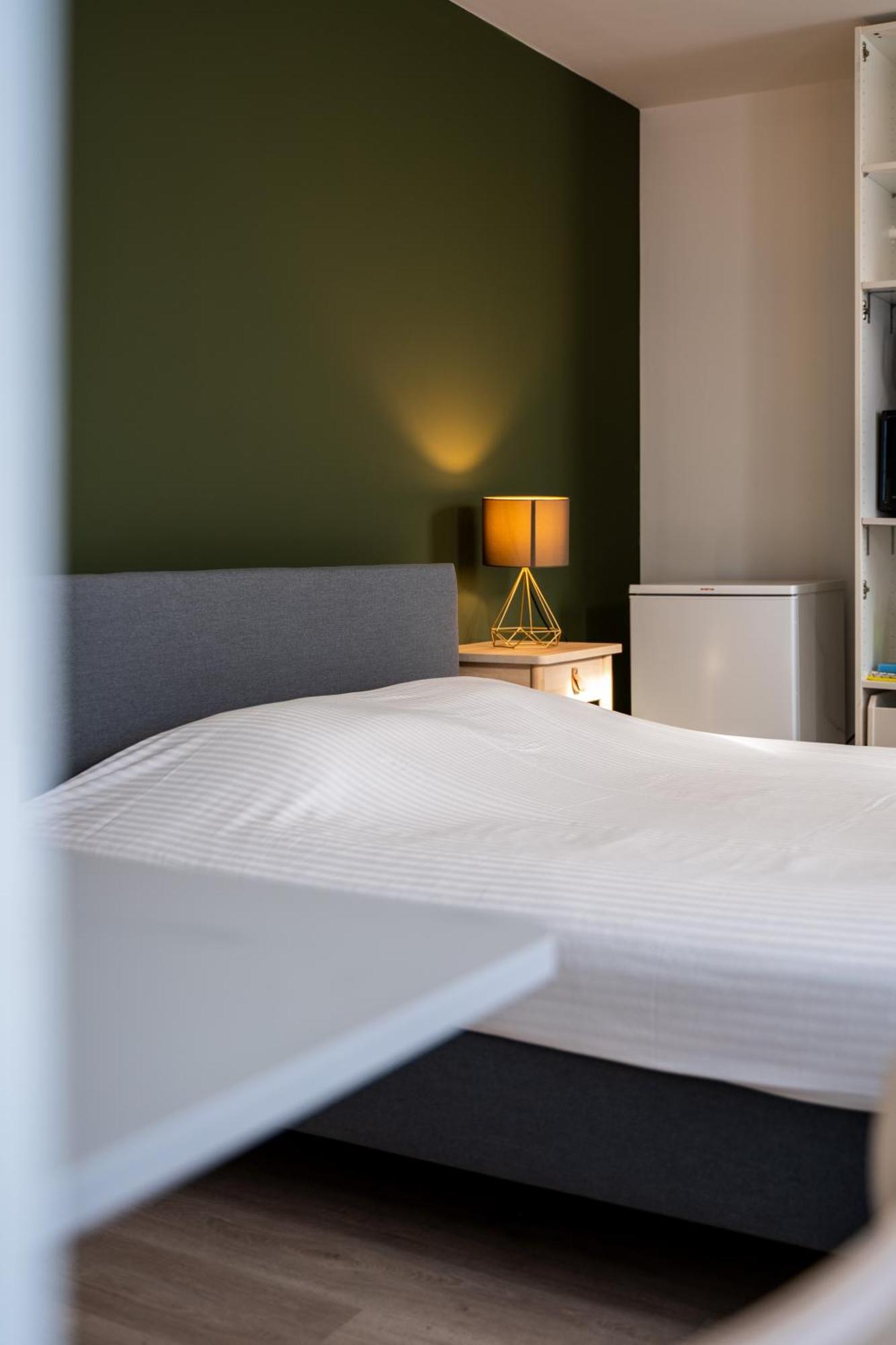 General Sixty-Seven By Romy&Travis Hotel Brugge Kültér fotó